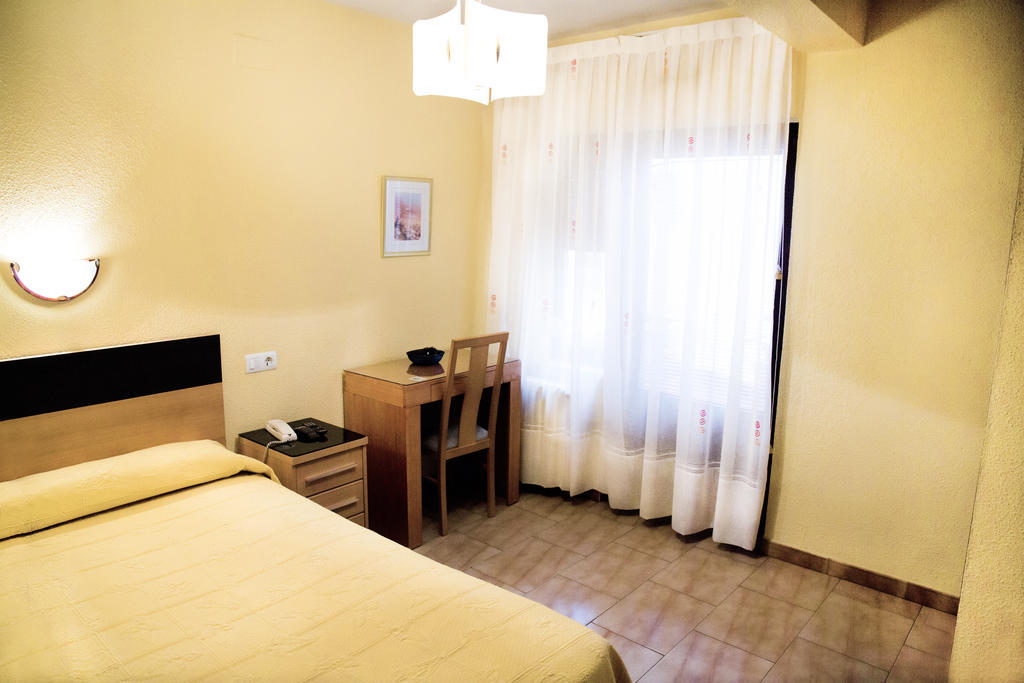 לאון Hostal Guzman El Bueno By Gaiarooms חדר תמונה