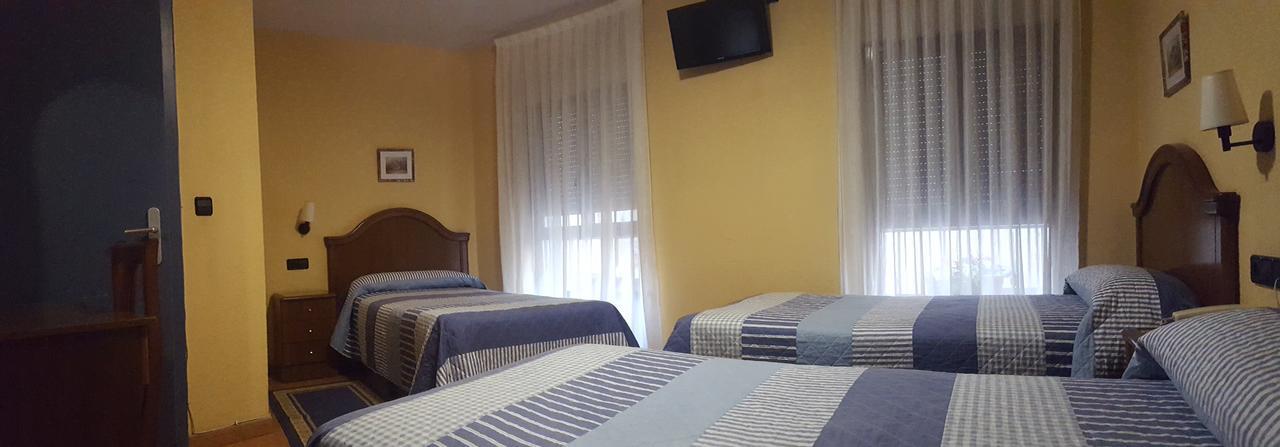 לאון Hostal Guzman El Bueno By Gaiarooms מראה חיצוני תמונה